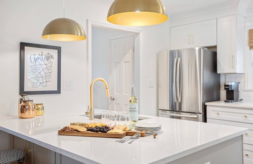 Harleston Village House | Sophisticated Fitzsimons Townhouse near Colonial Lake!