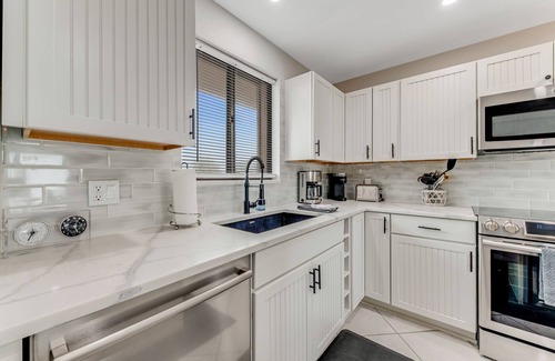 Ormond Beach Condo | Sophisticated Oceanfront Luxury Condo