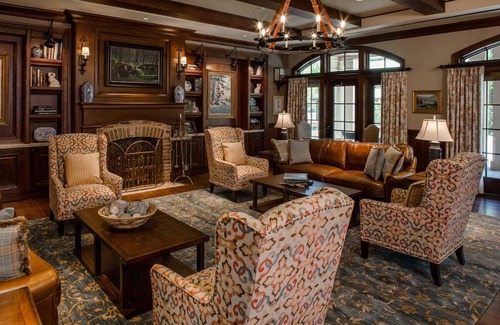 Mount Berry Hotel | Sophisticated Suite Ideal for Farm-to-Table Dining Experience 75!