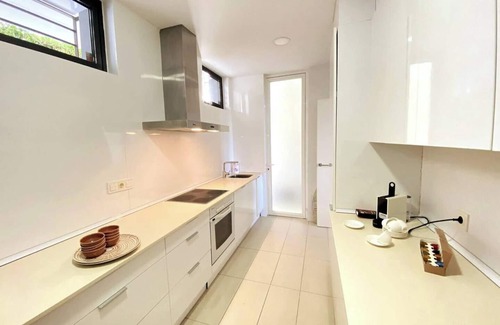 San Roque House | Sotogrande architectural gem with stunning roof-top pool