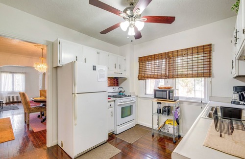 Cleveland Heights Apartment | South Euclid Apt < 10 Mi to Downtown Cleveland!