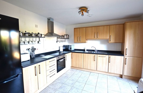 Pentney Cottage | South facing 4br lodge with Hot tub in 1/4 acre in tranquil setting.