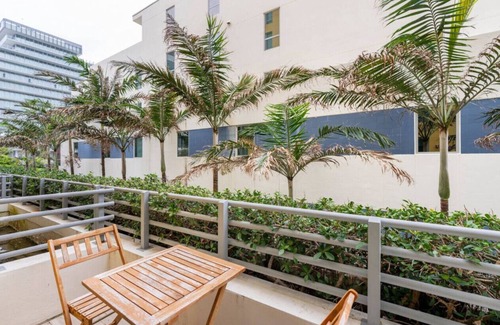 South of Fifth Condo | South of 5th Oceanfront W/Balcony Beach Access