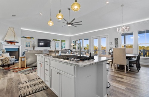 Henderson Point House | Southern Beach Beauty | 2 Min Walk to Sand