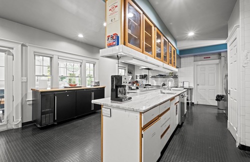 Southmoreland House | Southmoreland on the Plaza an Urban Inn