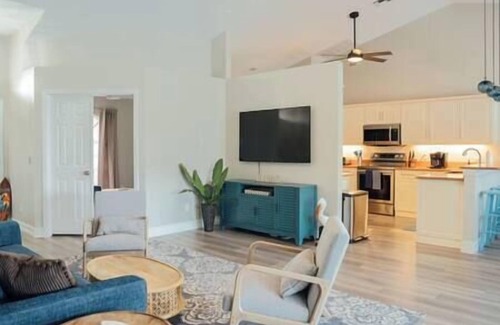 Crown Pointe House | Sovanita House Naples, FL with private heated pool