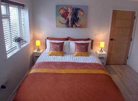 Sleaford Bed & Breakfast | Spa Serviced Apartments LUNA R&R