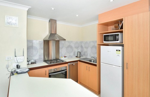 Middleton Beach Apartment | Spa Suites - 1 night