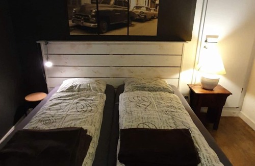 Senheim Condo | Space for up to 3 people and your beloved four-legged friend