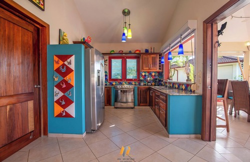 El Callejon Apartment | Spacieux Appartement- 2 CH/2SDB/A/C - Piscine -jardin - Proche Plages et Centre