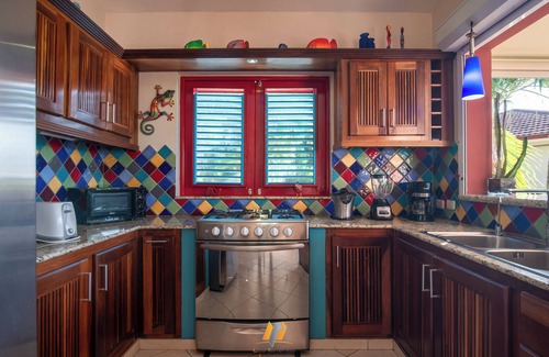 El Callejon Apartment | Spacieux Appartement- 2 CH/2SDB/A/C - Piscine -jardin - Proche Plages et Centre