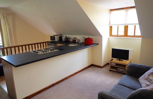 Cowbridge Cottage | Spacious two bedroomed acccommodation in idyllic rural setting