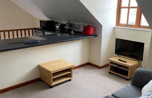 Cowbridge Cottage | Spacious two bedroomed acccommodation in idyllic rural setting