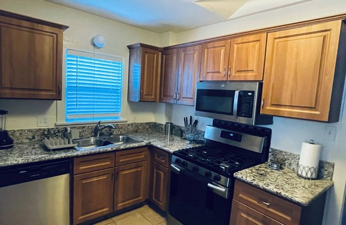 View Park-Windsor Hills Apartment | Spacious Home in the Heart of Los Angeles