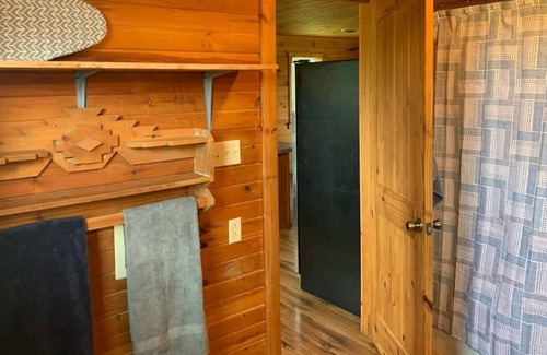 Dora Cabin | Spacious 1200sf cabin (2) in Ozark county near the river. Pets allowed.