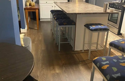 Huntingburg House | Spacious 1450 sf 2 BR Private Suite w/Dog Fe