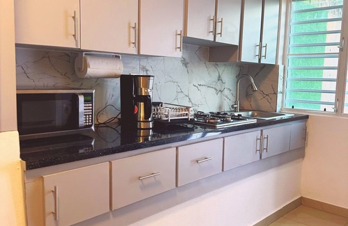 Barranquitas Apartment | Spacious 1br apartment w a-c in wonderful Barranquitas with WiFi & great views!