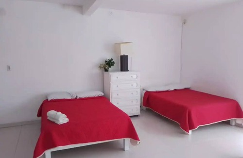 Valle de Chalco Solidaridad House | Spacious 1st floor loft Metrobus works