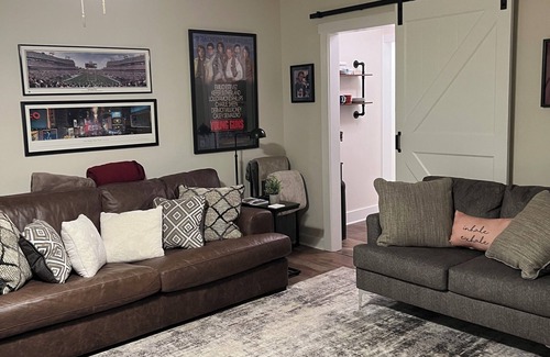 Lupton City Apartment | Spacious 2-bedroom apartment in Signal Mountain only 15 minutes from downtown!