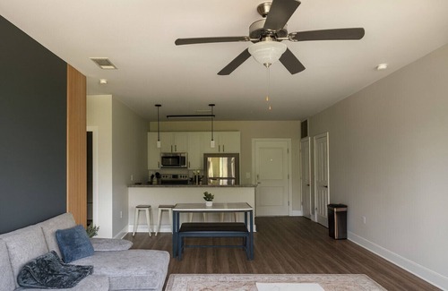 Glen Iris Apartment | ✨ Spacious 2BR/2BA Condo Across from UAB ✨