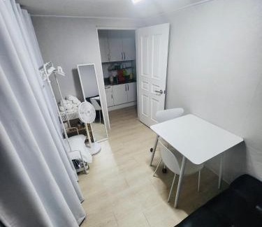 Gwanghui-dong Villa | Spacious 2BR by DDP Station Perfect for Families & Friends Walk to Seoul Attractions