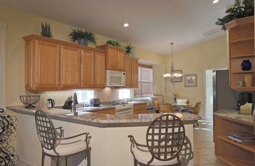 Braden River House | Spacious 3/2 home located in Tara Preserve with screened patio - Skippin Stones