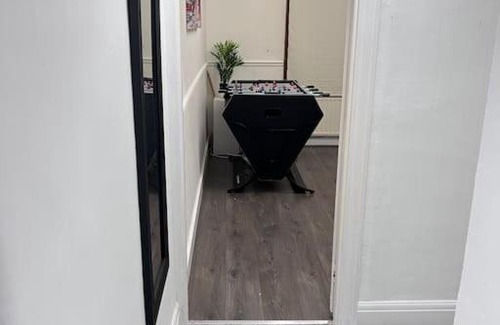 Westcliff-on-Sea House | Spacious 3 Bed Flat - Beach Nearby - No Pets