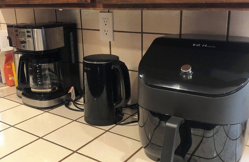 Apple Hill House | Spacious 3 bedroom House Among the Trees