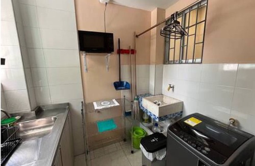 Los Andes Apartment | Spacious 3-bedroom apartment with WiFi, AC in enchanting Barranquilla