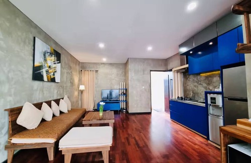 Imam Bonjol Apartment | Spacious 3-Bedroom House with Easy Access