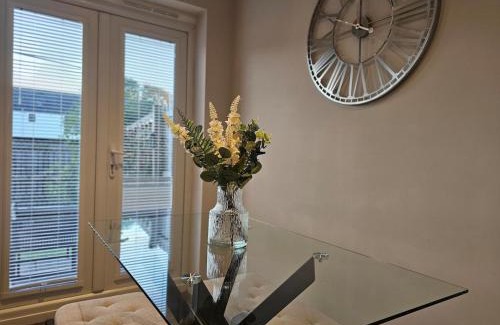 Hetton-le-Hole House | Spacious 3-Storey Home from Home in Hetton le Hole