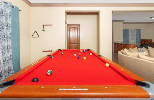 La Esplanada Villa | Spacious 3BR APMT- smart speakers Airport transfer