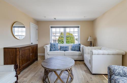 Ventnor City Apartment | Spacious 3BR Condo Near Ventnor Beach