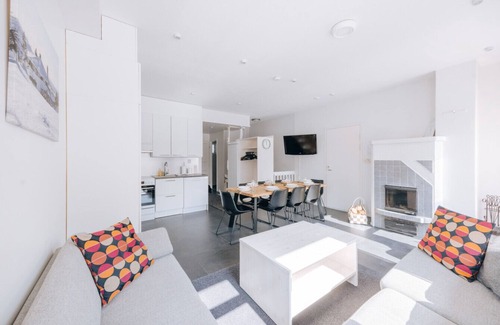 Sirkka Apartment | Spacious 3BR Holiday Apt. in Excellent Location