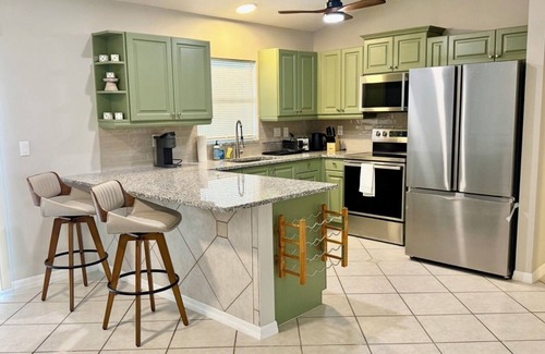 Lake Sarasota House | Spacious 3BR Home in Prime Location – Private Heated Pool & Hot Tub