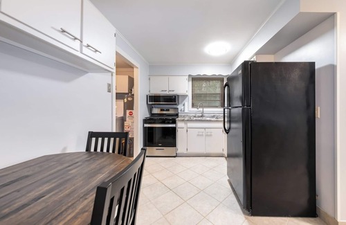 Miller Beach Cottage | Spacious 3BR House With Firepit & Grill, Near Beach