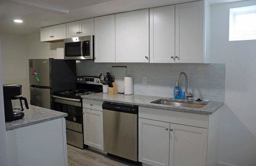 South Westminster Apartment | Spacious 3BR With Full Kitchen Near Denver/Boulder
