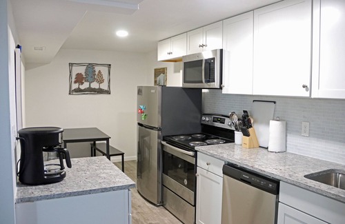 South Westminster Apartment | Spacious 3BR With Full Kitchen Near Denver/Boulder