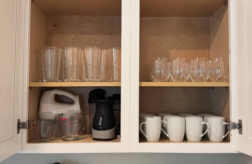 Waukegan House | Spacious 4 Bed Retreat W/back Porch and large Primary, Near Navy Base!