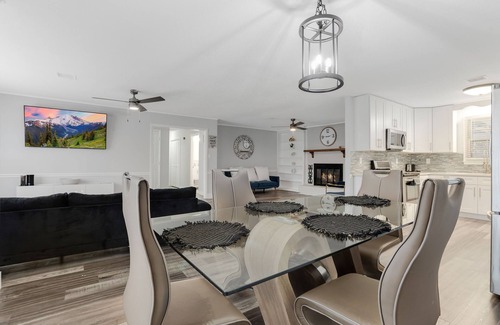 Valley Falls House | Spacious 4-bedroom house in serene Boiling Springs with AC