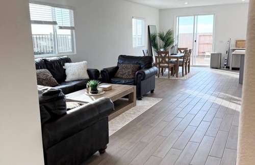 Rancho Cordova House | Spacious 4-bedroom house with WiFi, AC in charming Rancho Cordova