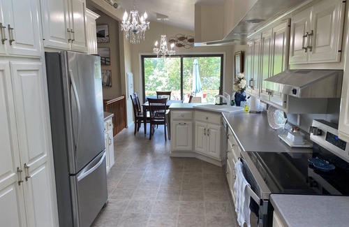 Columbia City House | Spacious 4-bedroom 3-bathroom lake house on Shriner Lake in Columbia City.