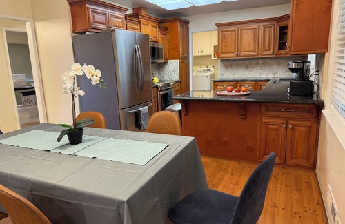 South San Jose Villa | Spacious 4-bedroom, 1-office villa in Willow Glen San Jose