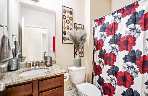 Saraland House | Spacious 4 bedroom 3 Full Bath, including a private office.nFree WIFI Included.