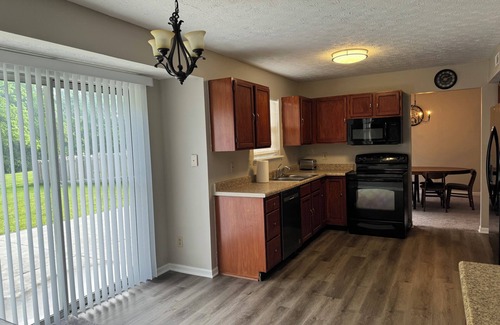 Fishers House | Spacious 4-bedroom building in awesome Fishers with AC, WiFi