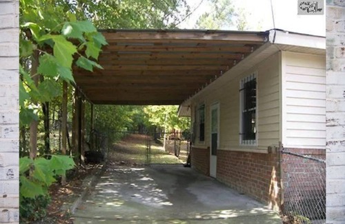 Dentsville House | Spacious 4-bedroom house with AC, WiFi in peaceful Columbia