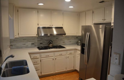 Warner Center House | Spacious 4-bedroom townhome surrounded by trees