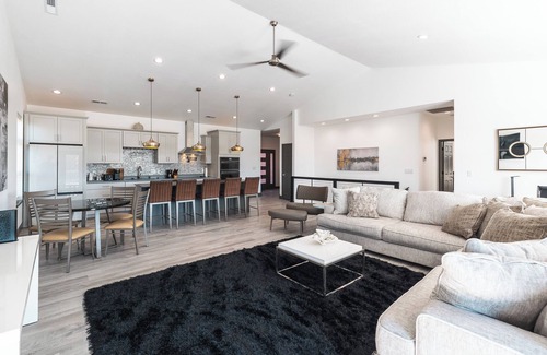 St. Robert House | Spacious 4-bedroom house in prime Saint Robert location with modern amenities