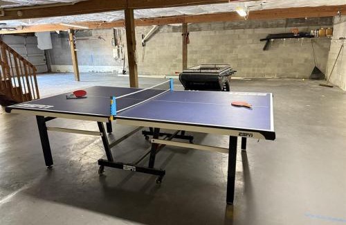 Baywood Village House | Spacious 4 Bedroom with Arcade and Heated Pool by Beach