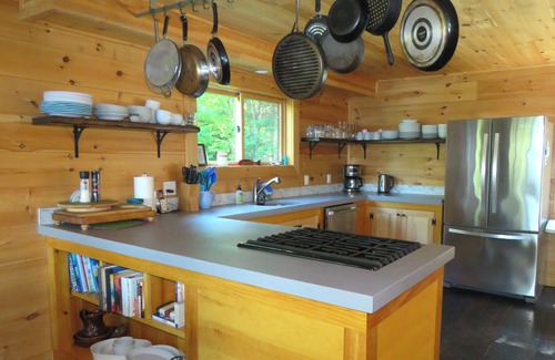 East Central Washington House | Spacious 4-season Cathance Lakefront Cottage, 25 minutes from Canadian Border